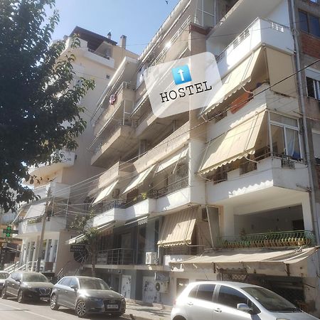 Mona'S Hostel Sarande Bagian luar foto