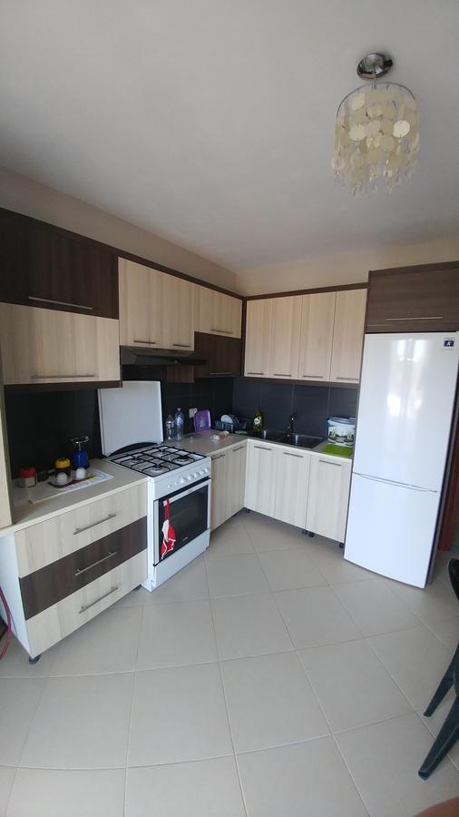 Mona'S Hostel Sarande Bagian luar foto